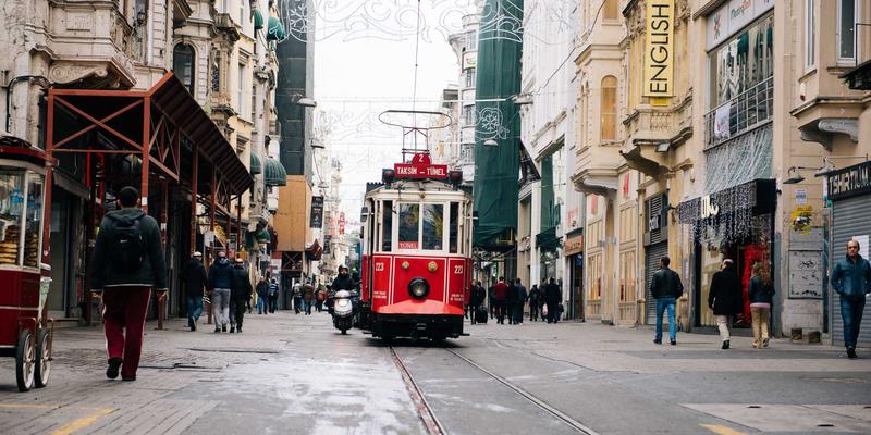 青岛别墅庭院景观设计公司哪家专业？深度解析花园设计、园林绿化与植物养护