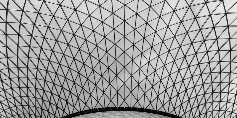 青岛春季园林绿化养护要点与时间表：专业绿化服务与园艺工具指南